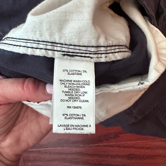 Vineyard Vines Navy 3.5” Shorts - Picture 4 of 6